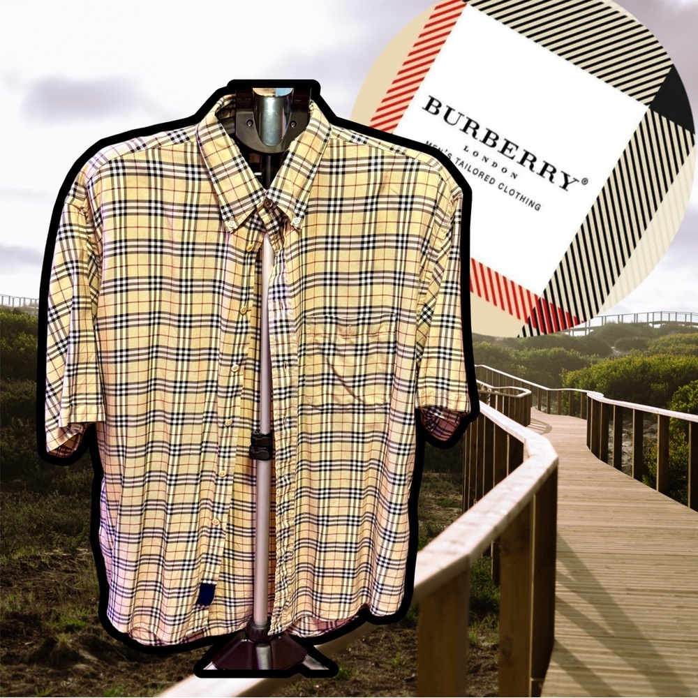 Burberry London Vintage Nova Check T-Shirt (XL)​